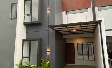 Nempel Jaksel, 2Lantai Dekat Toll dan Kampus UI at Scandy House