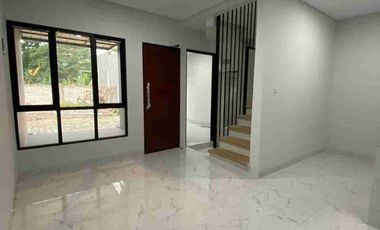 Nempel Jaksel, 2Lantai Dekat Toll dan Kampus UI at Scandy House