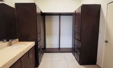 CASA EN RENTA EN MONTEROSA RESIDENCIAL