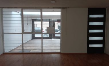 Casa en renta, con Loft anexo, en Jardines de Santa Mónica