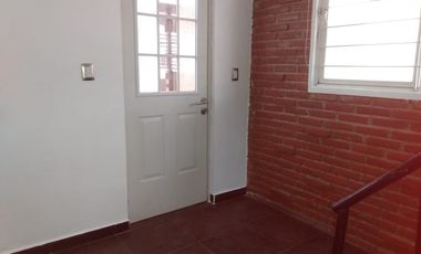 Casa en renta, con Loft anexo, en Jardines de Santa Mónica