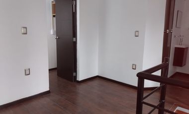 Casa en renta, con Loft anexo, en Jardines de Santa Mónica