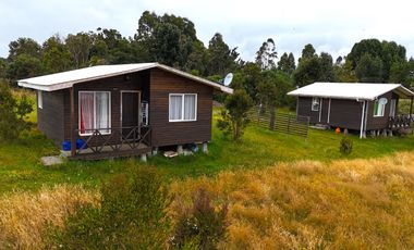Venta Parcela con 2 Cabañas y Vista al Mar – Panitao, Puerto Montt
