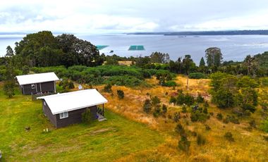 Venta Parcela con 2 Cabañas y Vista al Mar – Panitao, Puerto Montt