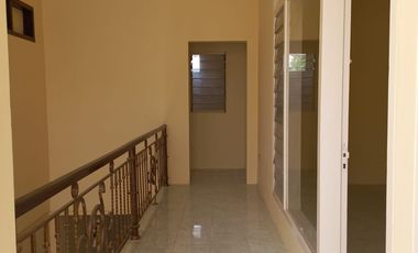 Dijual/Disewakan Rumah Jl Simpang Darmo Permai Utara