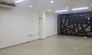 🏡Oficina con bodega en renta en Ciudad del Carmen 📍𝐔𝐛𝐢𝐜𝐚𝐜𝐢ó𝐧: Calle 51A Col. Caleta