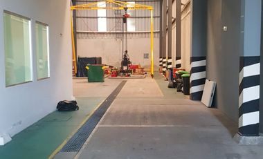 🏡Oficina con bodega en renta en Ciudad del Carmen 📍𝐔𝐛𝐢𝐜𝐚𝐜𝐢ó𝐧: Calle 51A Col. Caleta