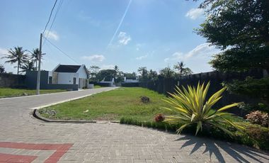 DI JUAL PERUMAHAN SEMI FURNISH DEKAT KAMPUS UPN VIEW PERSAWAHAN