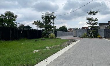DI JUAL PERUMAHAN SEMI FURNISH DEKAT KAMPUS UPN VIEW PERSAWAHAN