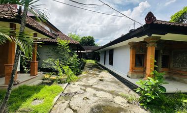 Di jual rumah lantai 1 Lokasi di jalan Jayagiri  Renon Denpasar