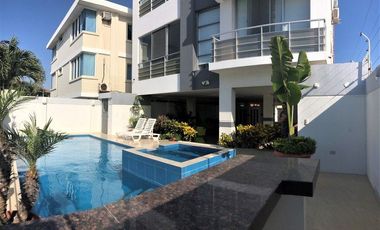 COSTA DE ORO: DEPARTAMENTO DE ESTRENO CON PISCINA A UN TERRENO DEL MAR