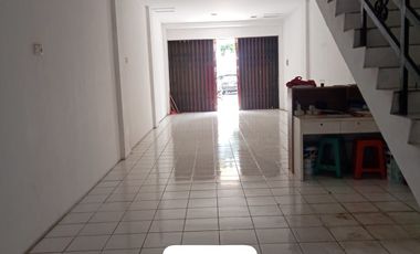 DISEWAKAN 3 RUKO 3 LANTAI DI KLENDER JAKARTA TIMUR