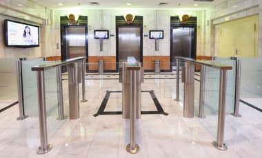 Office Space for Rent in TB Simatupang at Ventura Building 79 sqm Bare Near MRT