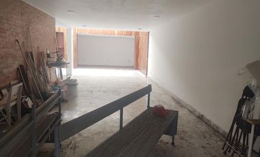 Amplio y luminoso Departemento muy centrico en zona tranquila