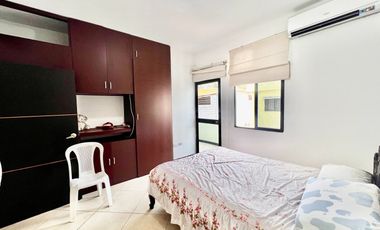 SAN LORENZO: AMPLIA CASA DE 3 PISOS A DOBLE ALTURA CERCA DEL MAR