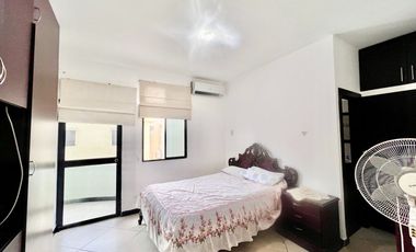 SAN LORENZO: AMPLIA CASA DE 3 PISOS A DOBLE ALTURA CERCA DEL MAR