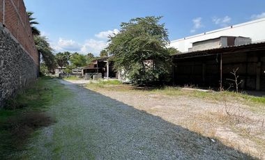 VENTA DE TERRENO COMERCIAL EN BOULEVARD CUAUHNAHUAC JIUTEPEC MORELOS