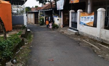 Rumah 2 Lantai Ciamik Siap Huni di Pusat Kota Cianjur