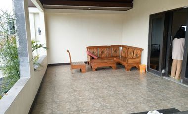 Rumah 2 Lantai Ciamik Siap Huni di Pusat Kota Cianjur