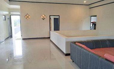 Rumah 2 Lantai Ciamik Siap Huni di Pusat Kota Cianjur