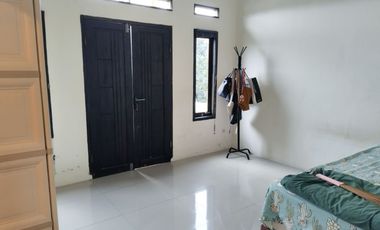 Rumah 2 Lantai Ciamik Siap Huni di Pusat Kota Cianjur