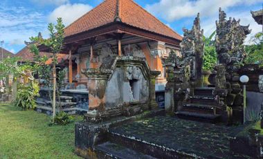 a New Daily Villa for Rent 
close to Sidemen