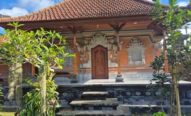 a New Daily Villa for Rent 
close to Sidemen