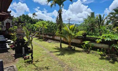 a New Daily Villa for Rent 
close to Sidemen