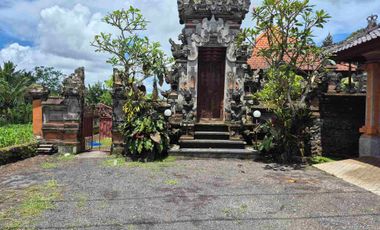 a New Daily Villa for Rent 
close to Sidemen