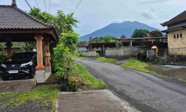 a New Daily Villa for Rent 
close to Sidemen