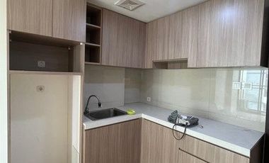 Dekat Stasiun Kalideres & Tol Rawa Buaya,  Dijual 2BR Apartemen Daan Mogot City Partially Furnished Cengkareng Jakarta Barat