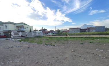 TANAH DEKAT KAMPUS UII JOGJA NEMPEL KAMPUS COCOK BANGUN KOST / VILLA