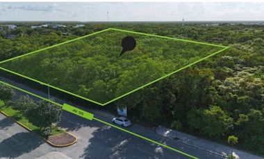 CENTRICO TERRENO EN PLAYA DEL CARMEN COMERCIAL O HABITACIONAL