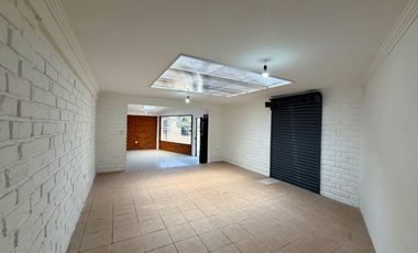 LOCAL COMERCIAL ubicado sobre la Av. de las Américas EN RENTA Sector El Punto