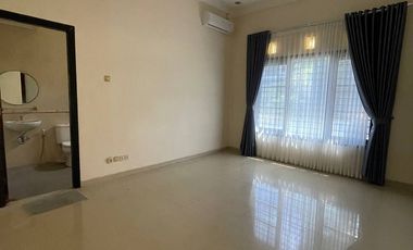 Disewakan rumah terawat siap huni semifurnished Villa Puncak Tidar Malang