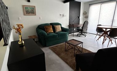 Loft totalmente amueblado, nuevo para una sola persona. Todos los servicios incluidos.
