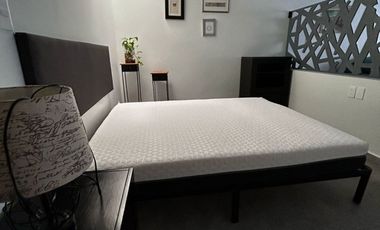 Loft totalmente amueblado, nuevo para una sola persona. Todos los servicios incluidos.