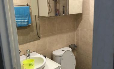 ready disewakan apartemen green lake sunter,tipe 2bedrooms full furnished,view laut priok,hadap utara,AC,14,5 juta/3bulan