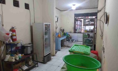 Di Jual rumah 2 lantai 7 kamar tidur lokasi strategis di Pesanggrahan Jakarta Selatan