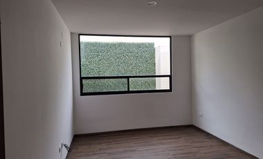 En RENTA increible casa en condominio Zibatá