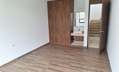 En RENTA increible casa en condominio Zibatá