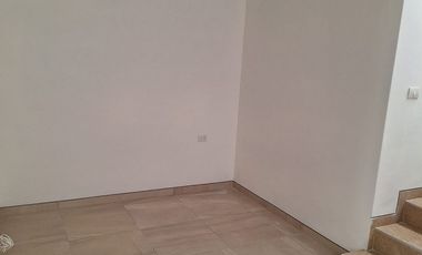 En RENTA increible casa en condominio Zibatá