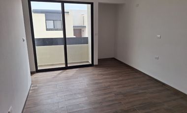 En RENTA increible casa en condominio Zibatá