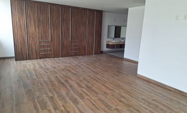 En RENTA increible casa en condominio Zibatá