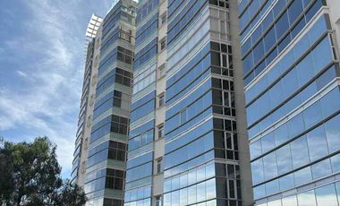 *DEPARTAMENTO DE LUJO EN RENTA – EDIFICIO ALTUS* ZONA NORTE
📍 Piso 6 | Vista espectacular a la ciudad
