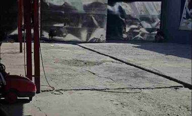 Se Arrienda Local Comercial, No apto tallar de autos