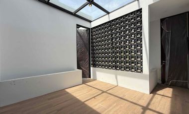 Rumah Sultan 4 Lantai Facade Travertine  Jagakarsa, Jakarta Selatan