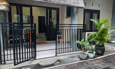 rumah fully Furnished Sewa tahunan bebas banjir lokasi strategis