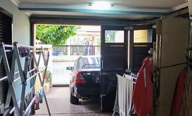 Dijual Rumah Imperial Gading 5 min Kelapa Gading Hoek 2 Lantai  LT 183 m² LB 200 m²