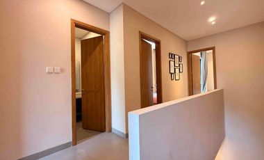 Rumah 2 Lantai Siap Huni di Lingkungan Nyaman & Strategis Di Serpong Tangerang Selatan